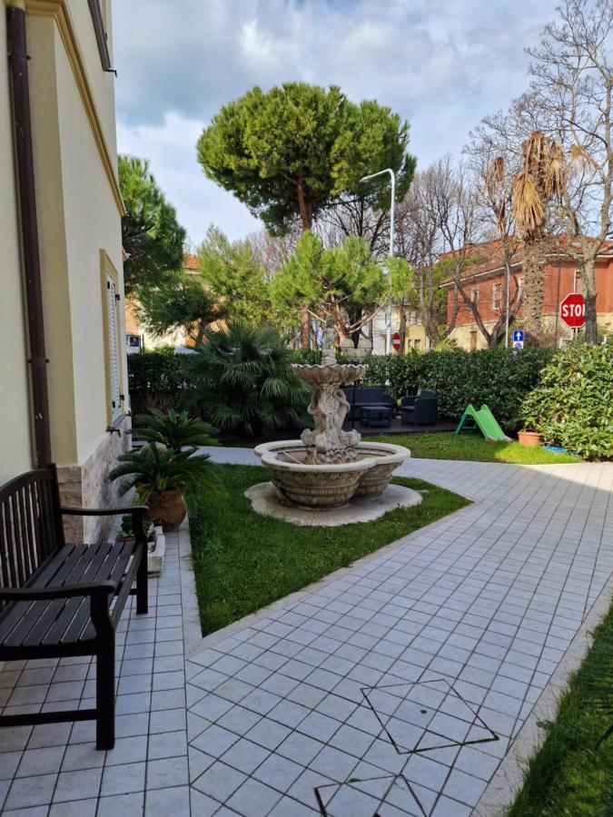 Villa Sante Residence Pésaro Exterior foto